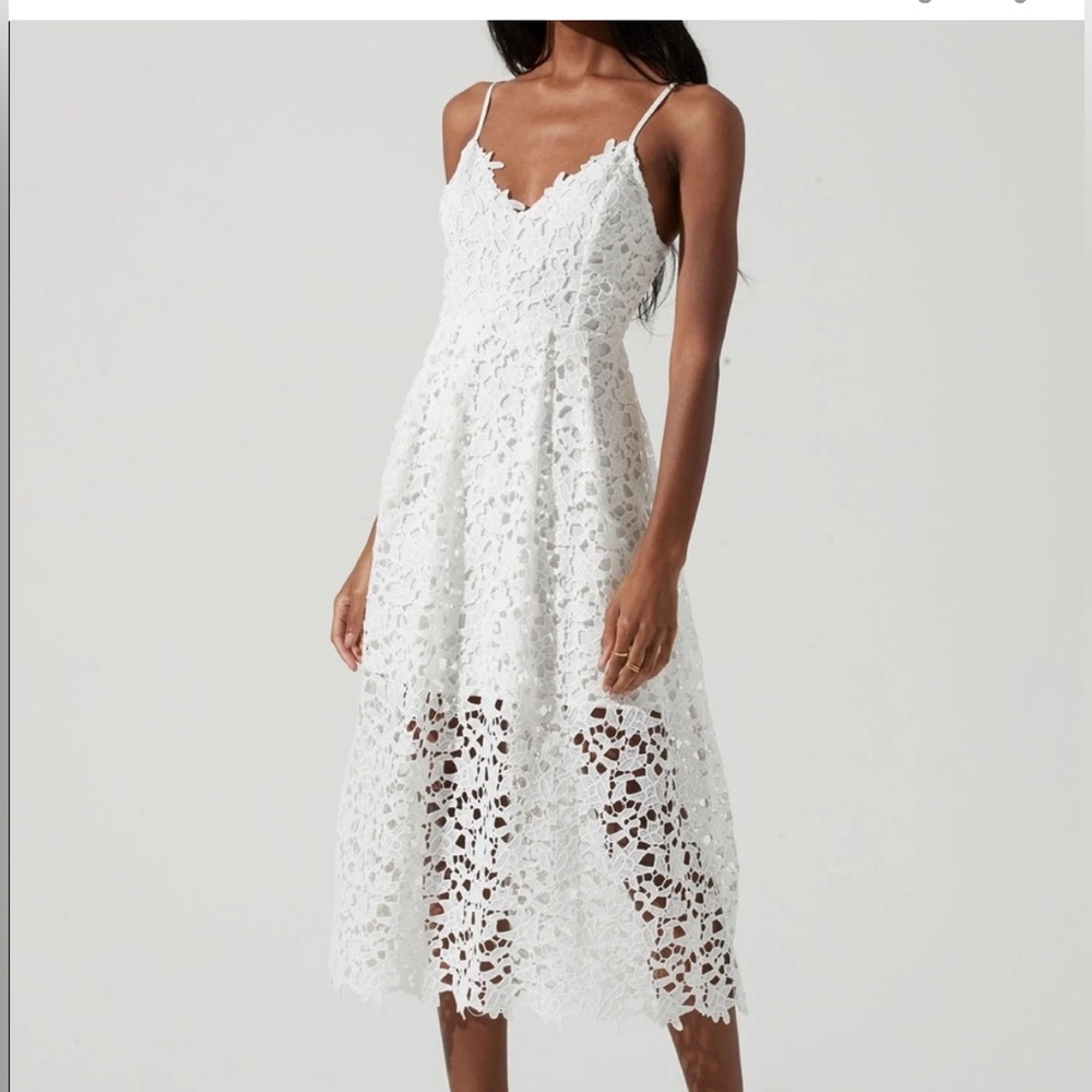 Astr the Label Lace A Line Midi Dress